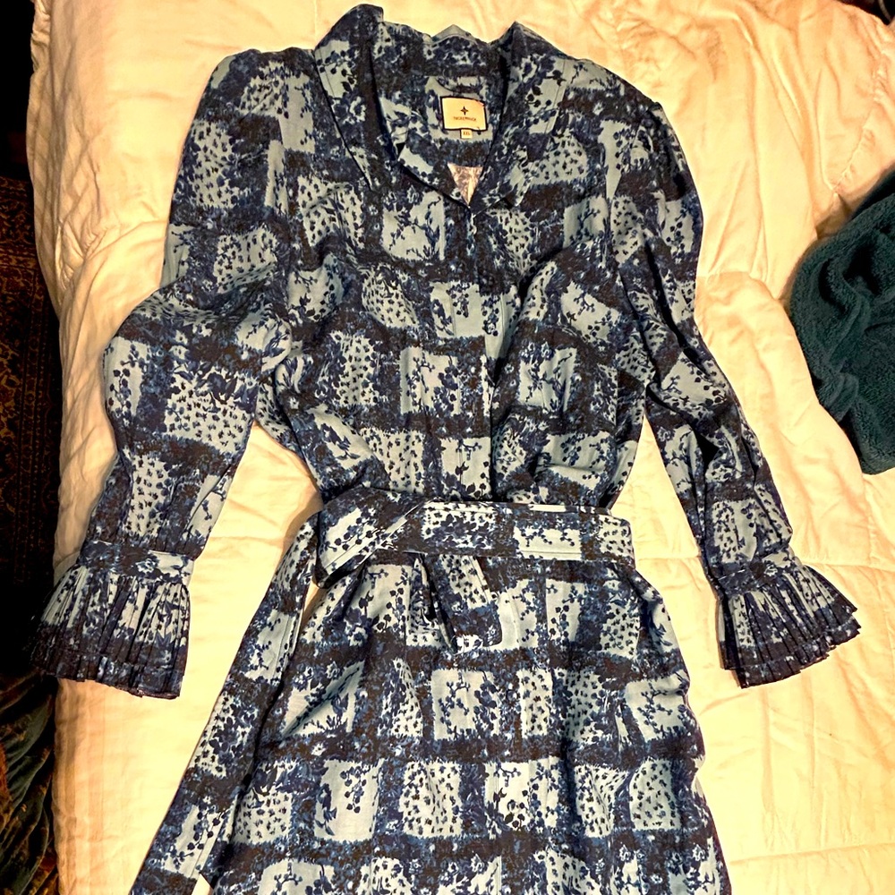 Tuckernuck brand blue floral dress.